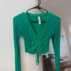 ALO Yoga Green Ruched Crop Blouse